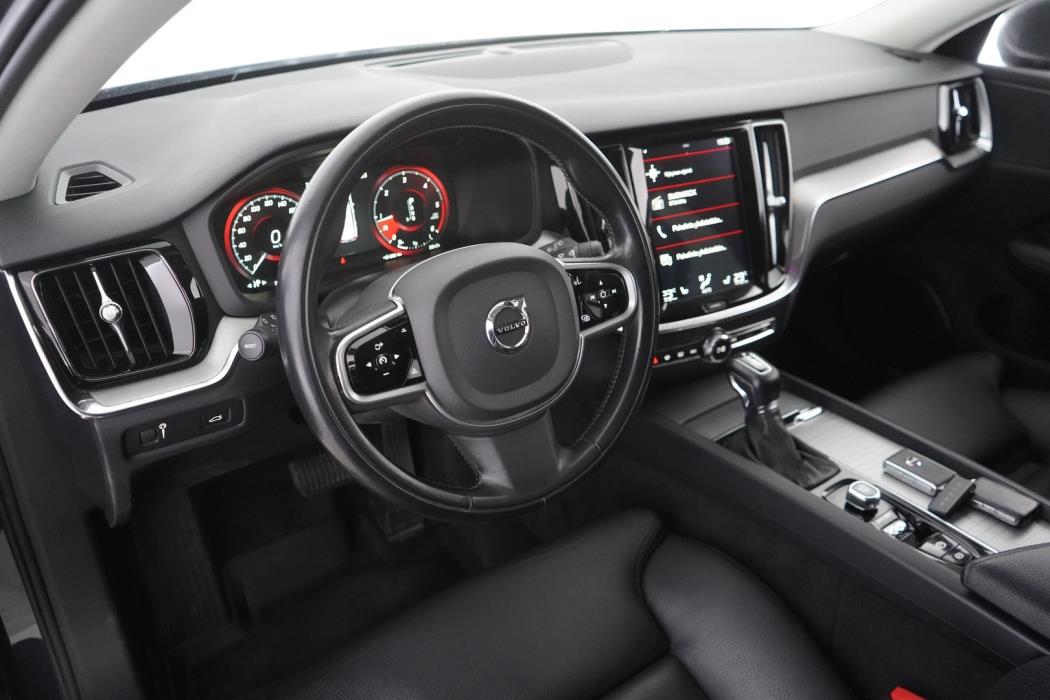 VOLVO V60 2019