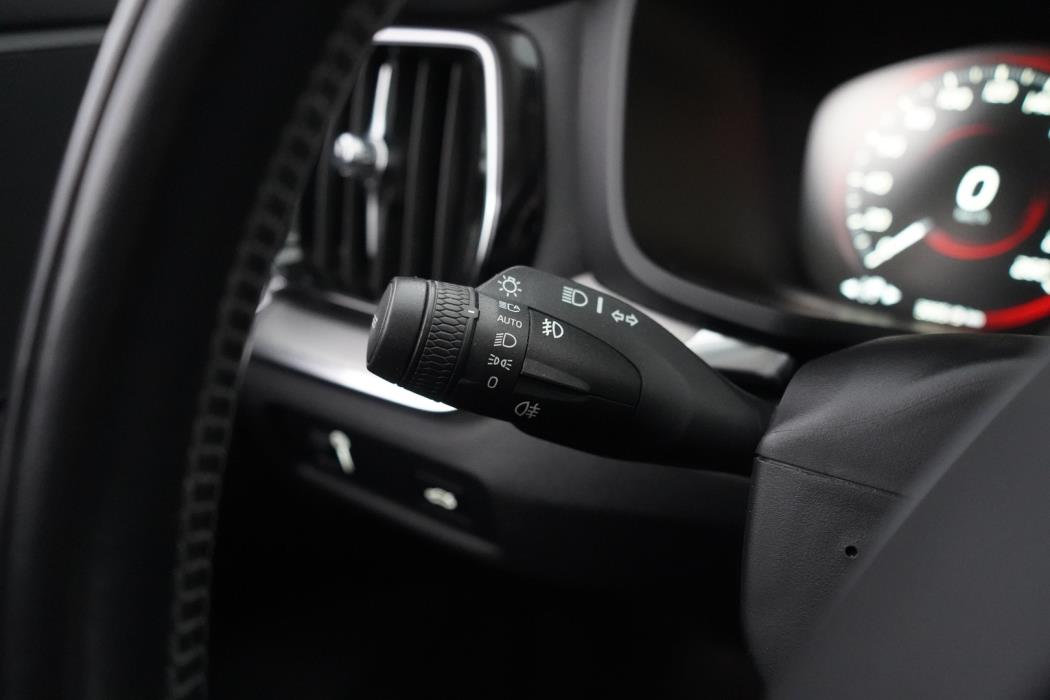 VOLVO V60 2019