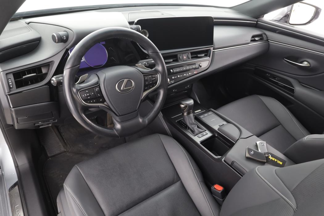LEXUS ES 2022
