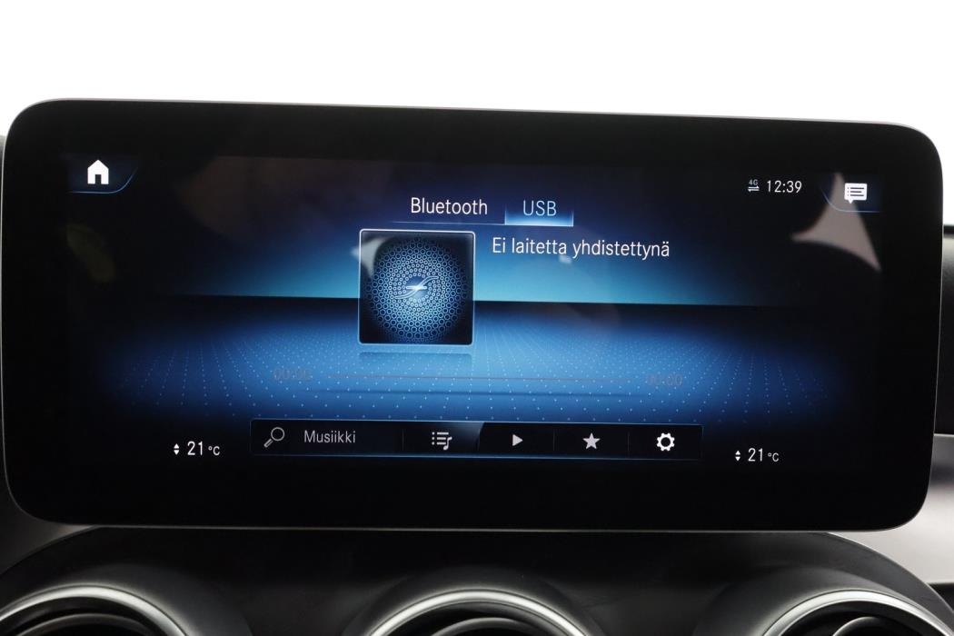 MERCEDES-BENZ GLC 2021