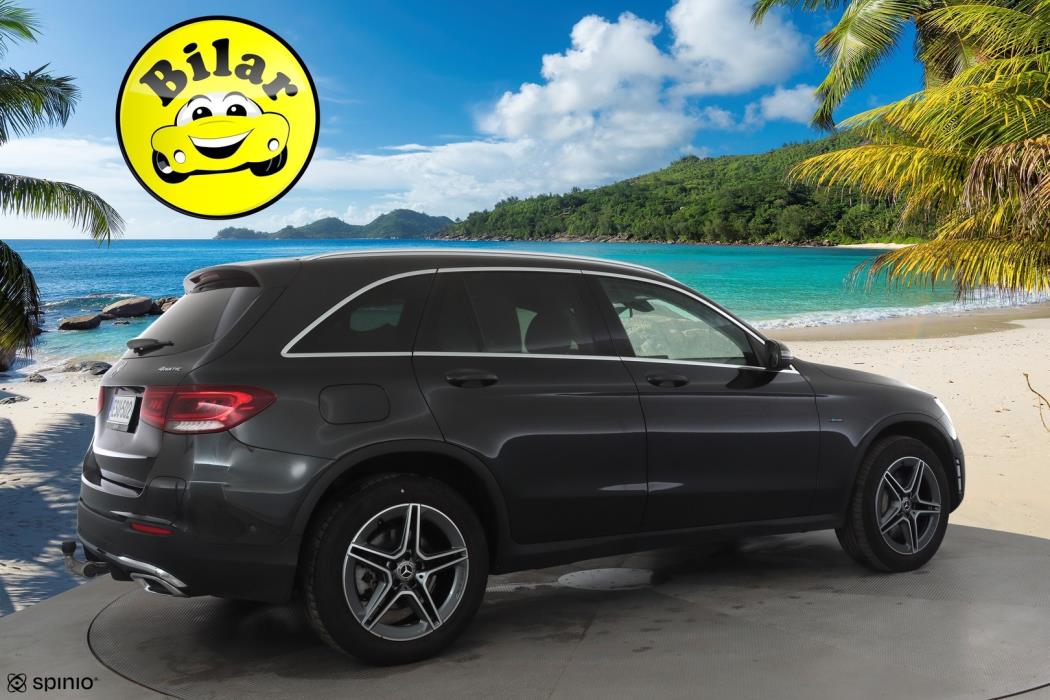 MERCEDES-BENZ GLC 2021