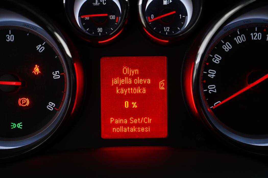 OPEL Astra 2011