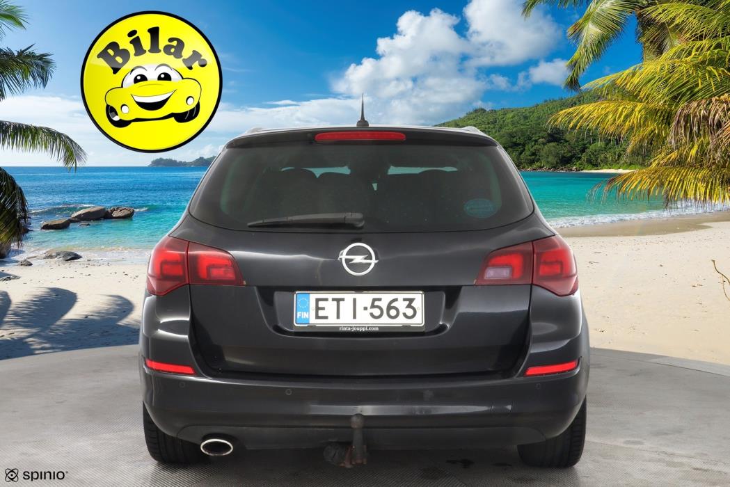 OPEL Astra 2011