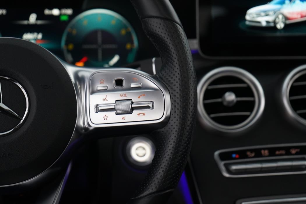 MERCEDES-BENZ C 2020