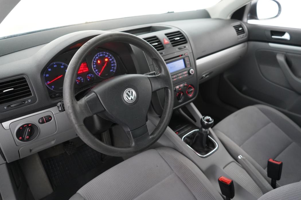 VOLKSWAGEN Jetta 2005