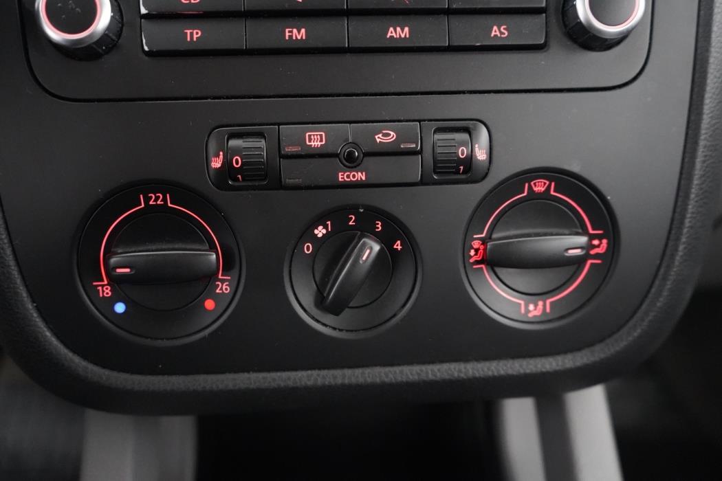VOLKSWAGEN Jetta 2005