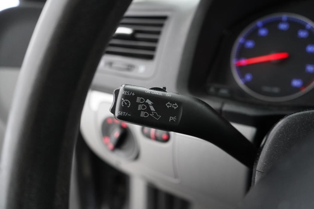VOLKSWAGEN Jetta 2005