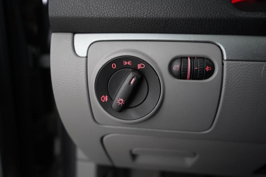 VOLKSWAGEN Jetta 2005