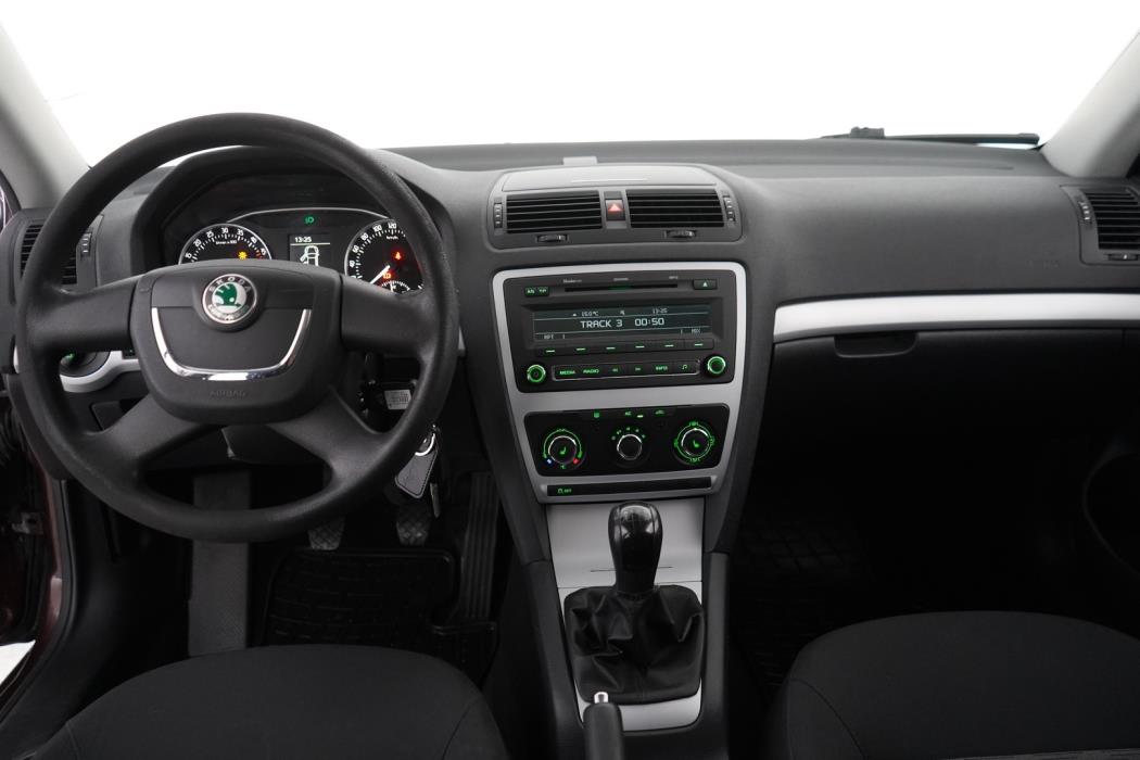 SKODA Octavia 2010