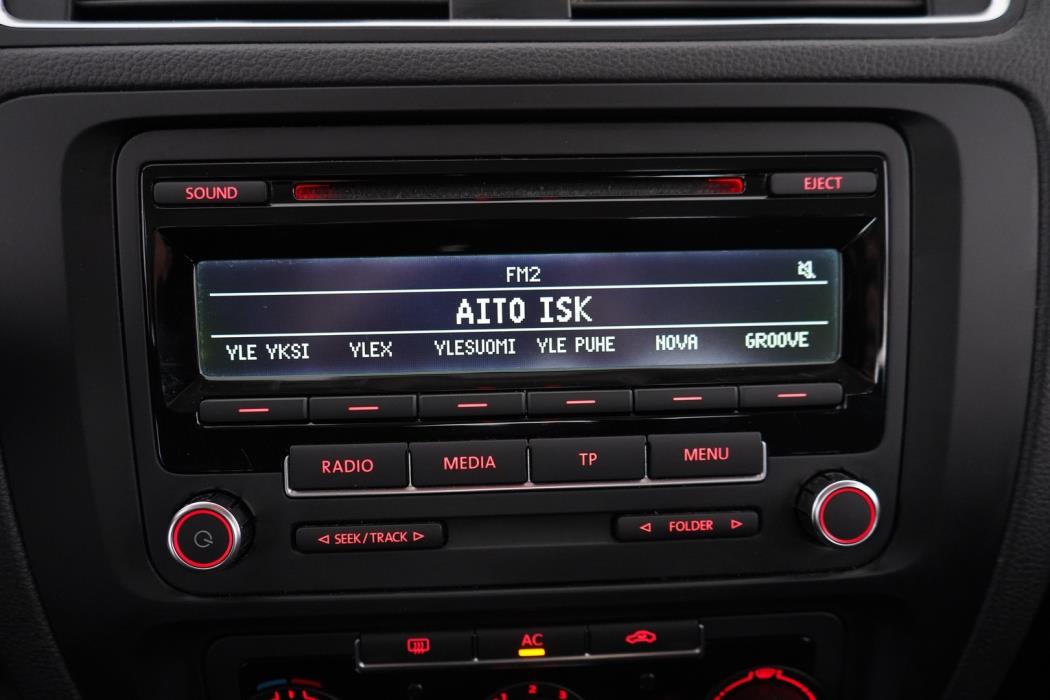 VOLKSWAGEN Jetta 2011