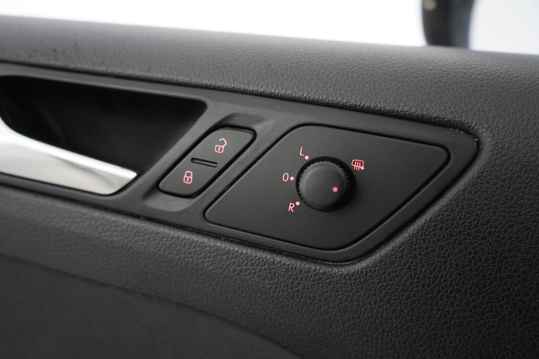 VOLKSWAGEN Jetta 2011