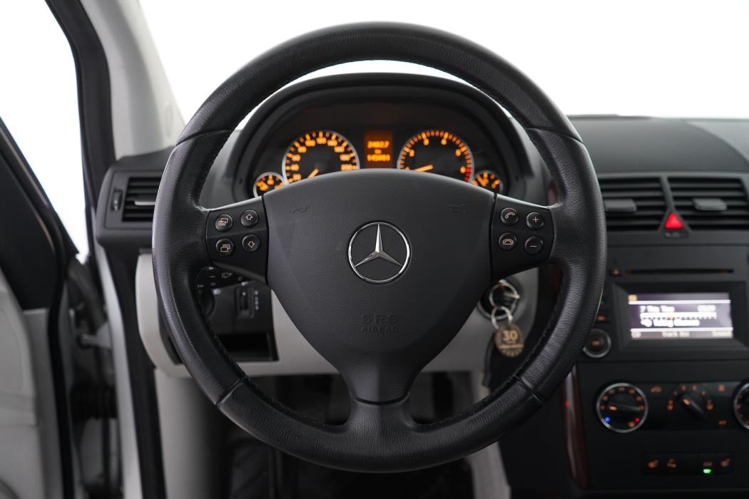 MERCEDES-BENZ A 2012