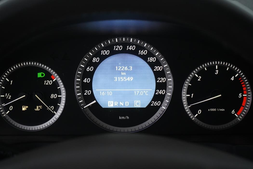 MERCEDES-BENZ C 2008