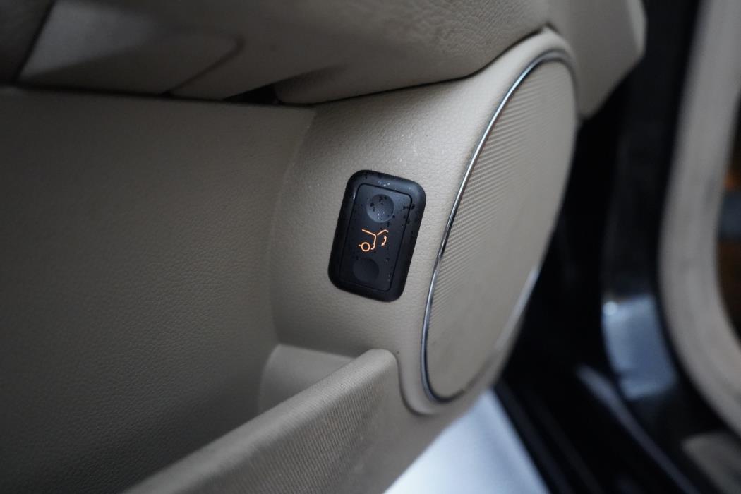 MERCEDES-BENZ C 2008
