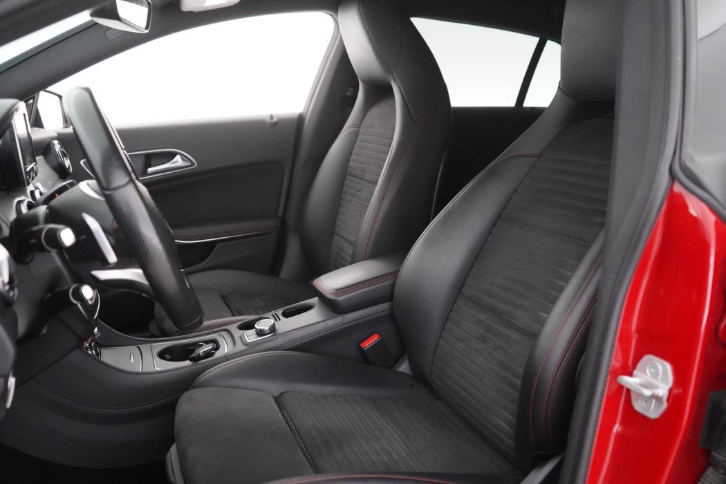 MERCEDES-BENZ CLA 2016