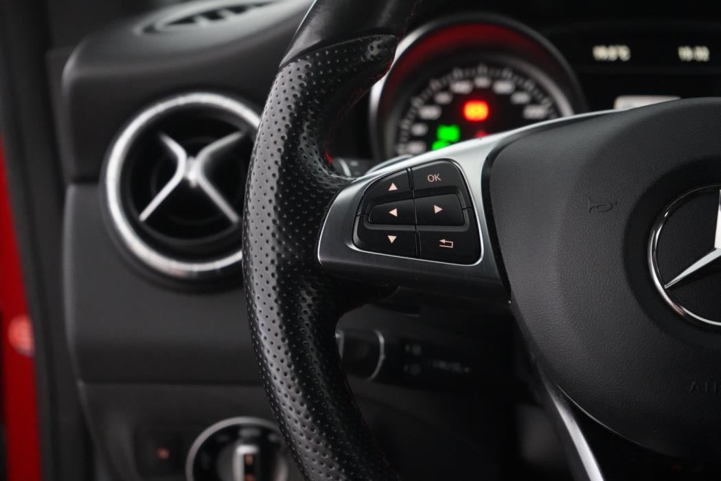 MERCEDES-BENZ CLA 2016