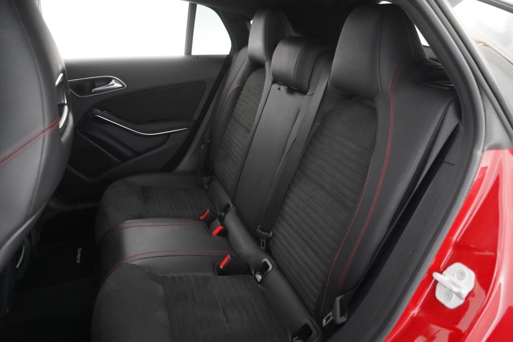 MERCEDES-BENZ CLA 2016