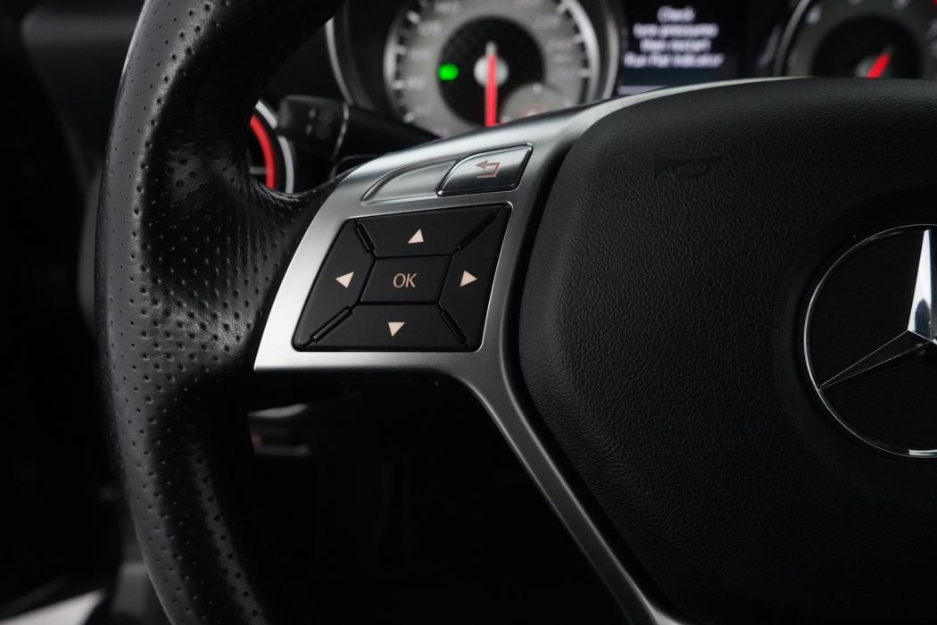 MERCEDES-BENZ SLK 2012