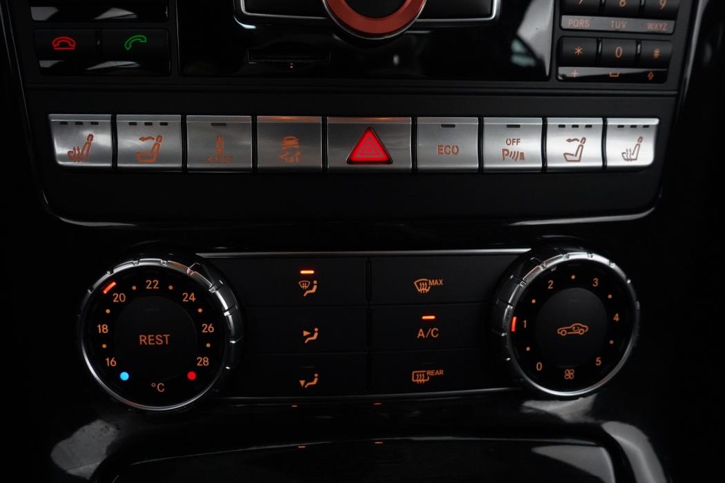 MERCEDES-BENZ SLK 2012