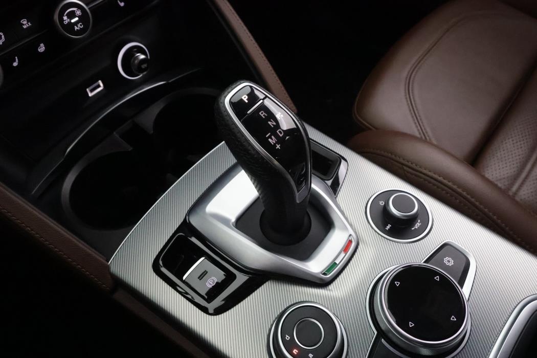 ALFA ROMEO Stelvio 2022