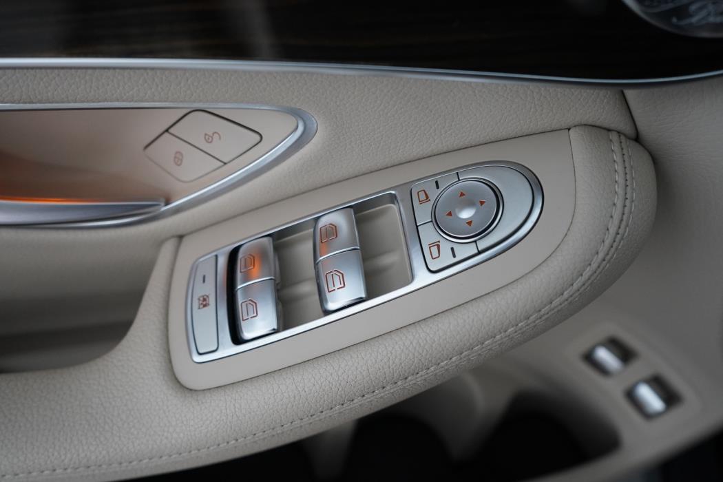 MERCEDES-BENZ GLC 2018