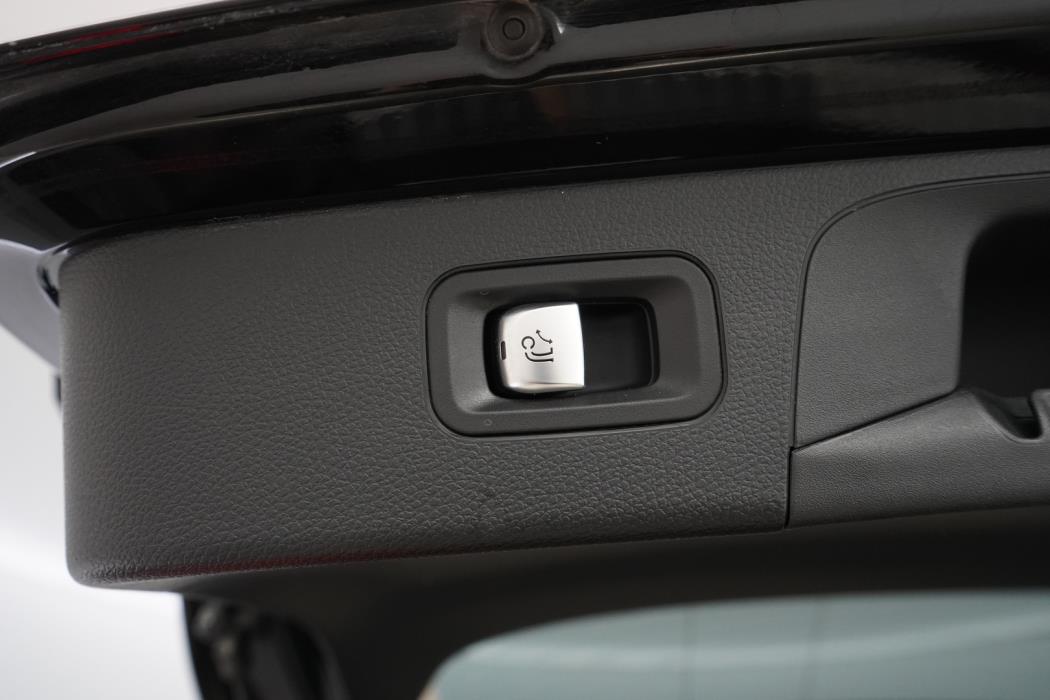 MERCEDES-BENZ GLC 2018