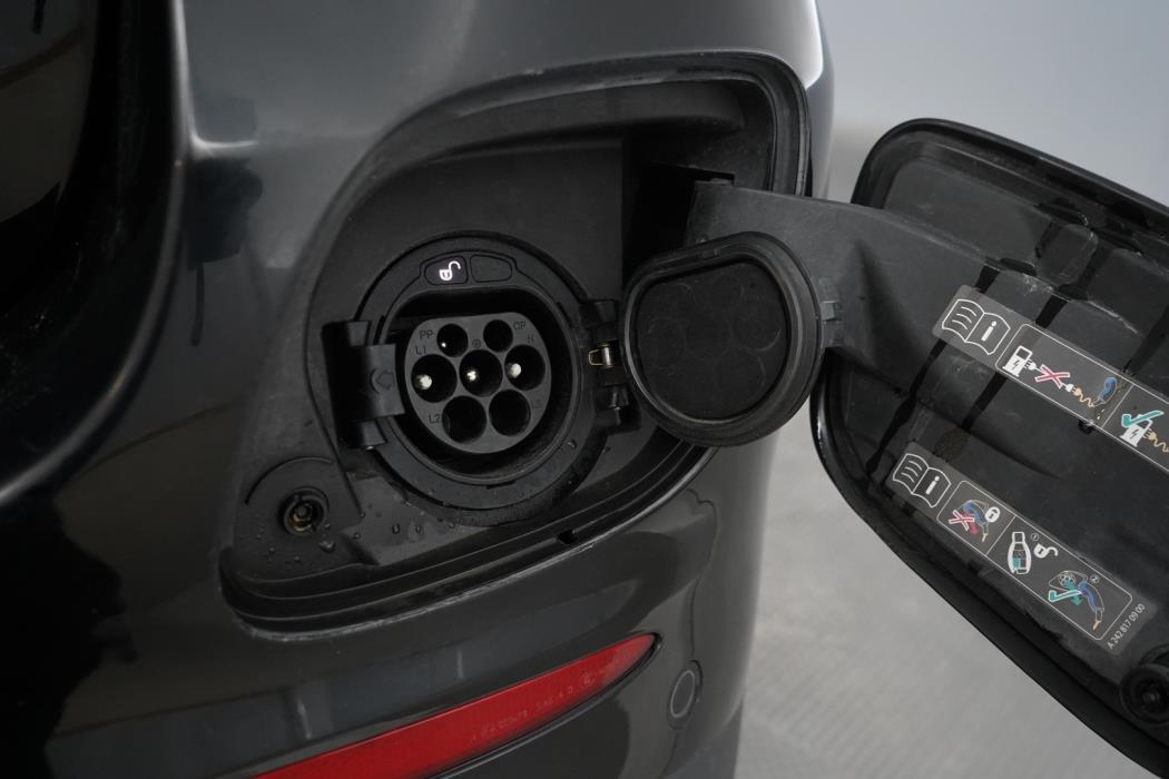 MERCEDES-BENZ GLC 2018