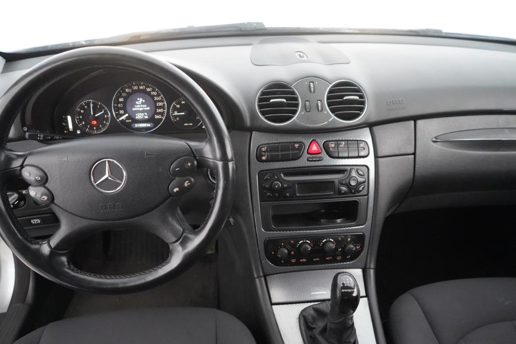 MERCEDES-BENZ CLK 2004