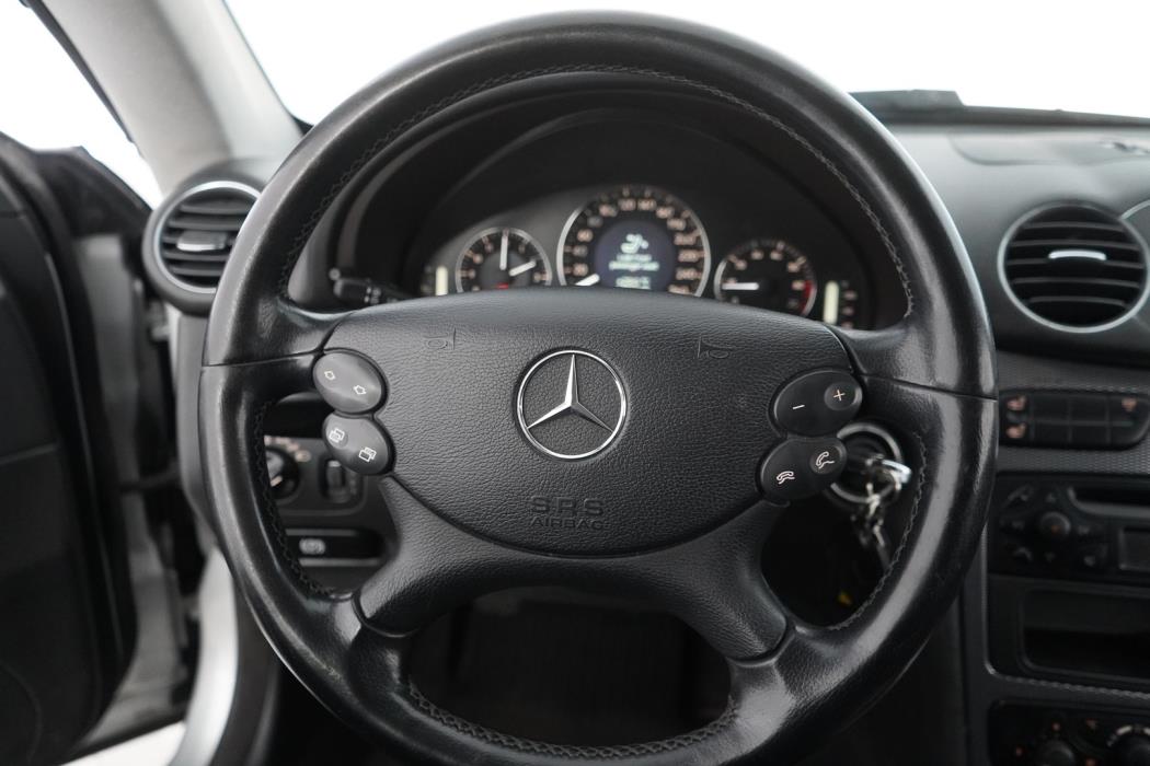 MERCEDES-BENZ CLK 2004