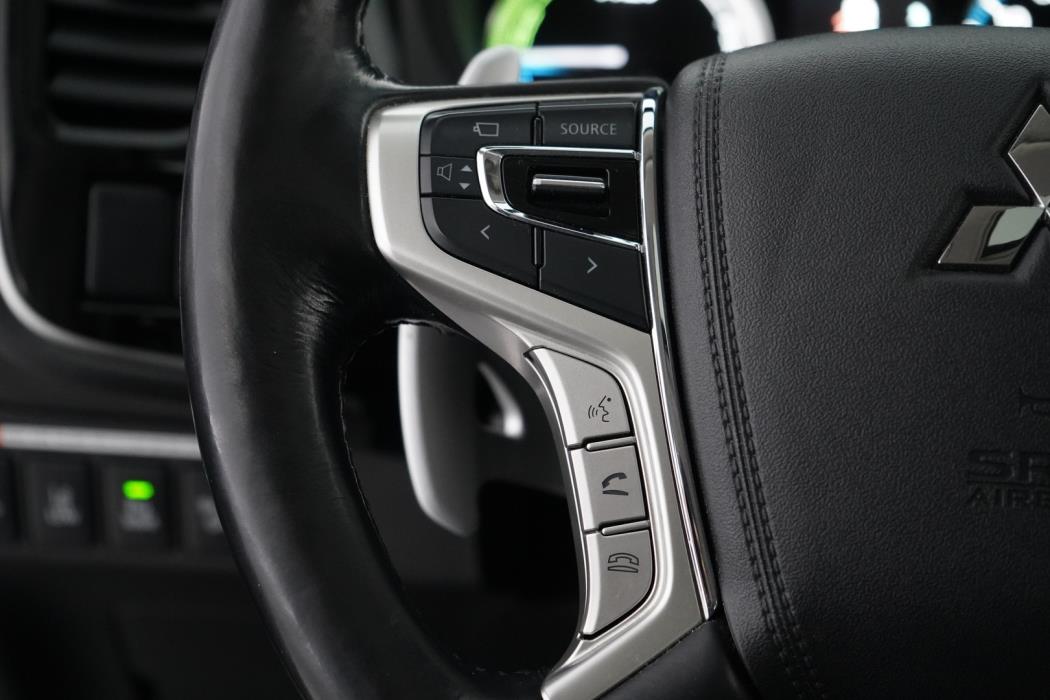 MITSUBISHI OUTLANDER PHEV 2017