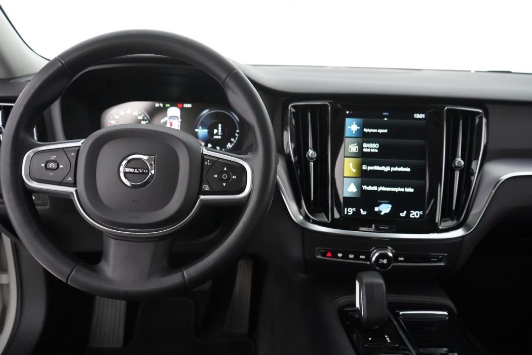 VOLVO V60 2022