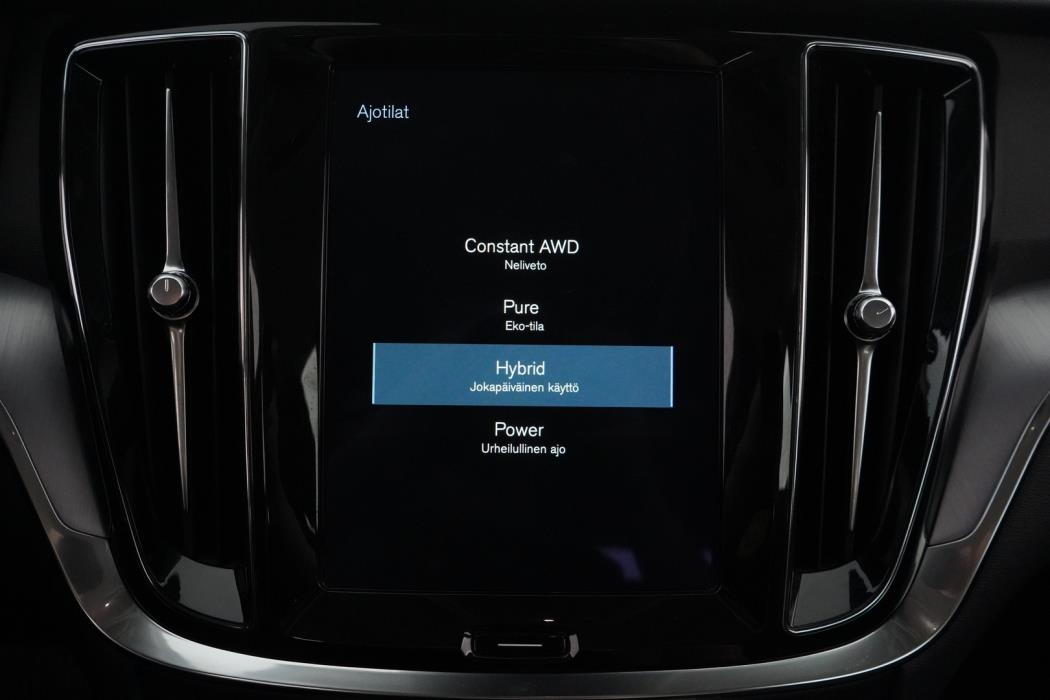 VOLVO V60 2022