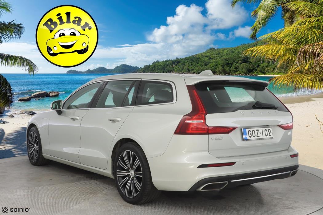 VOLVO V60 2022