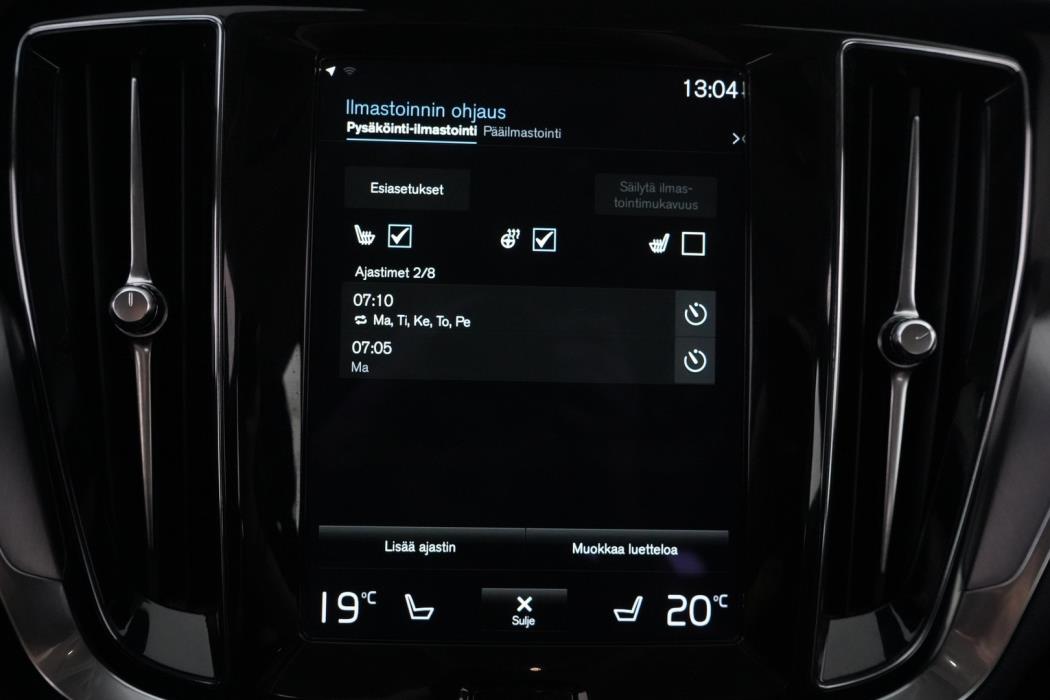 VOLVO V60 2022
