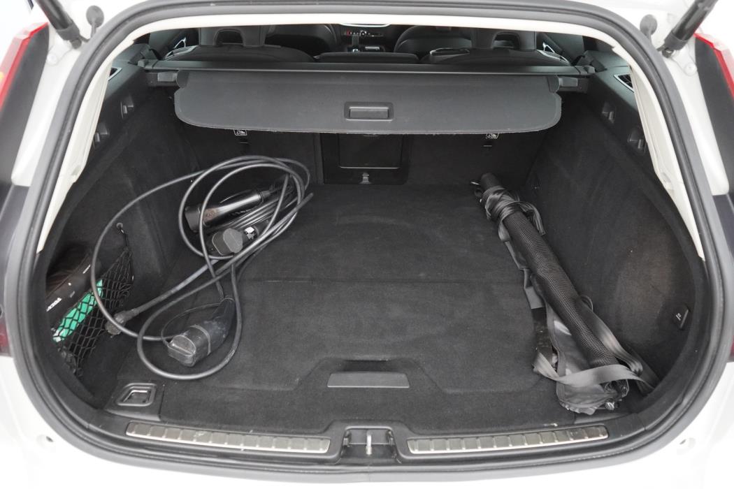 VOLVO V60 2022