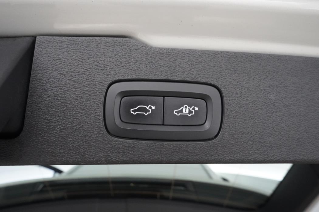 VOLVO V60 2022