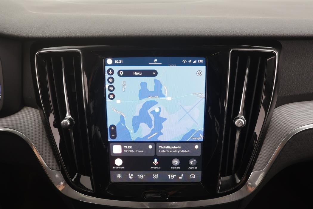 VOLVO V60 2025
