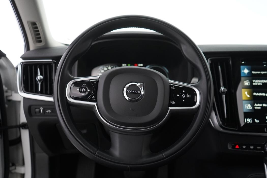 VOLVO V90 2021