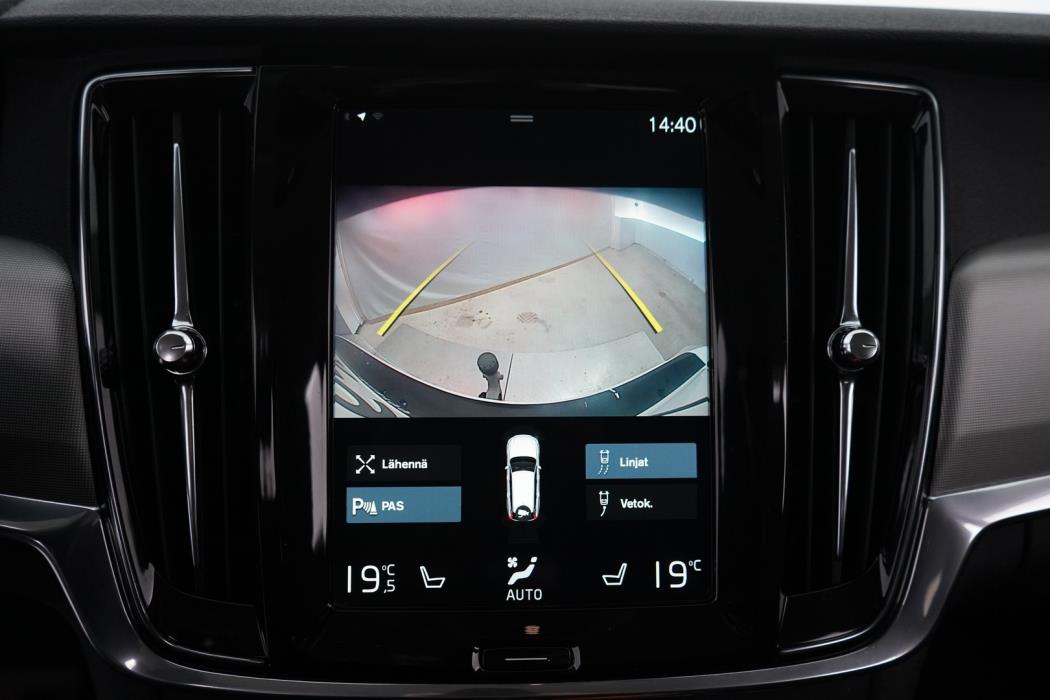 VOLVO V90 2021