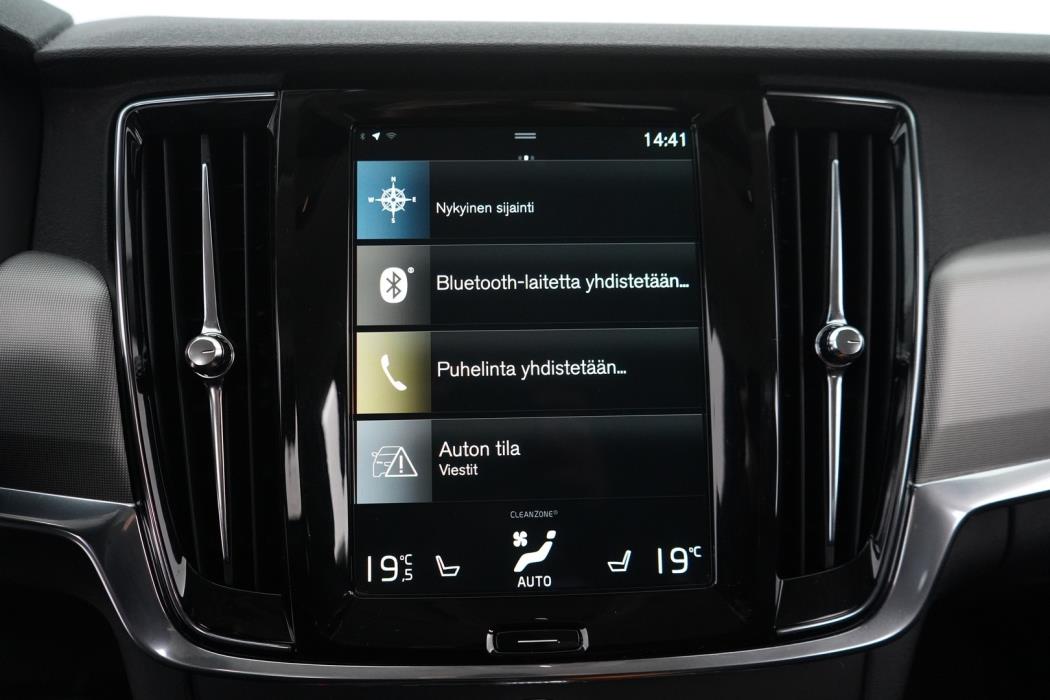VOLVO V90 2021