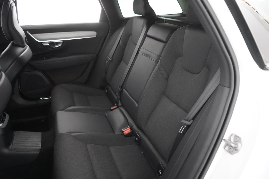 VOLVO V90 2021