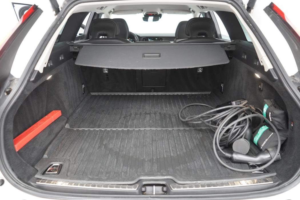 VOLVO V90 2021