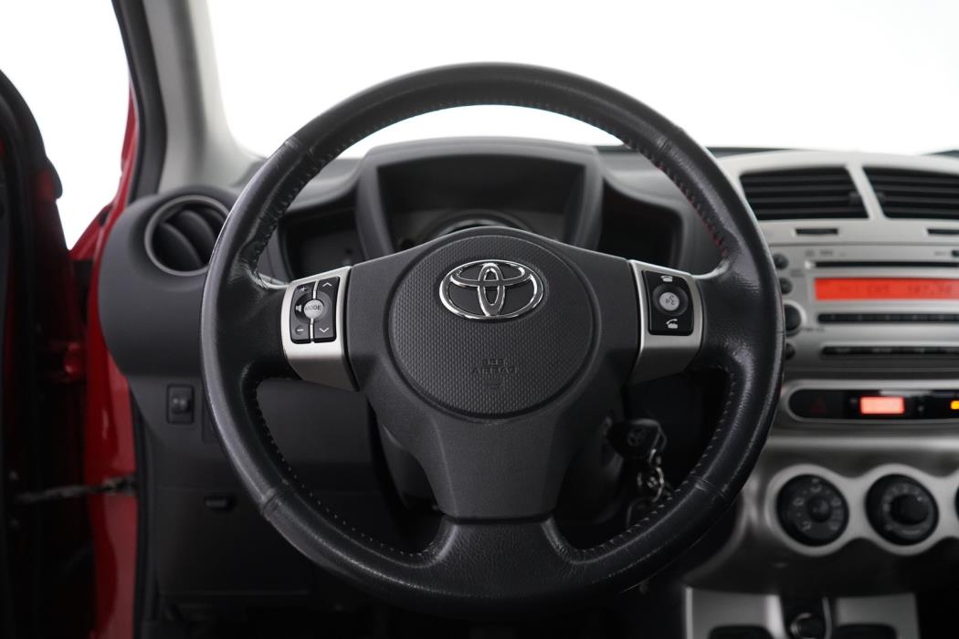 TOYOTA Urban Cruiser 2010