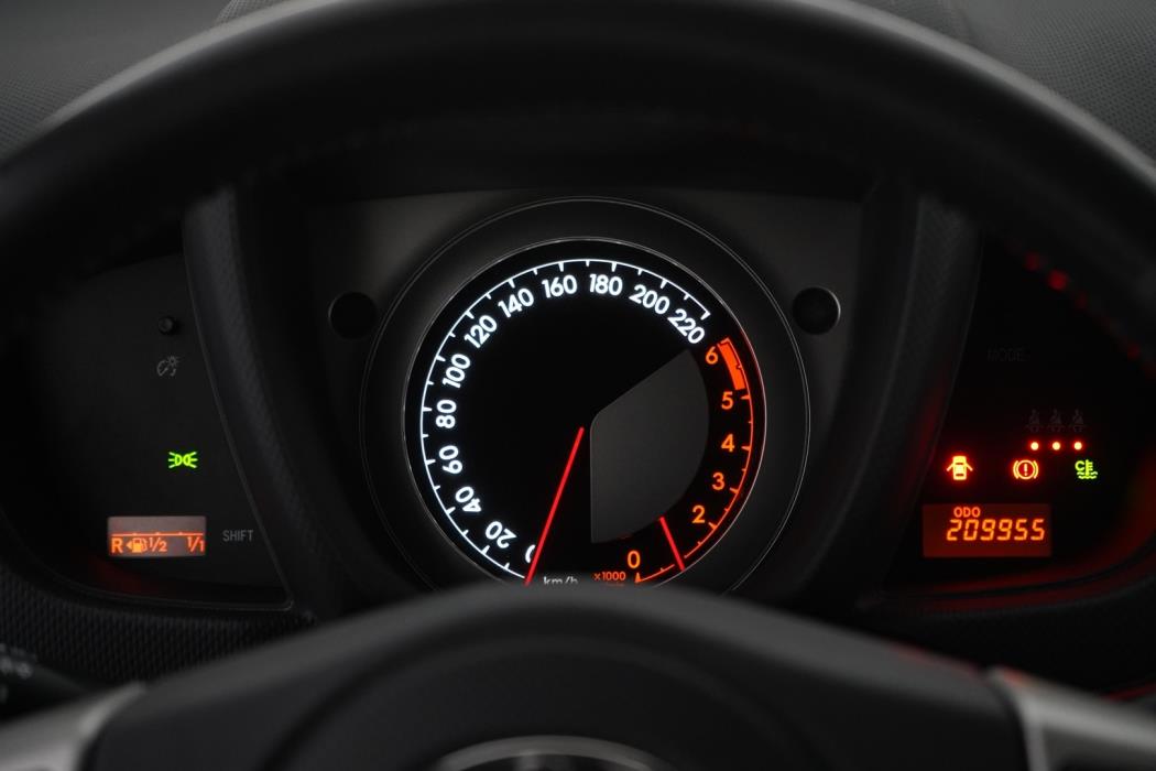 TOYOTA Urban Cruiser 2010