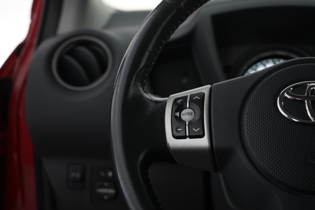 TOYOTA Urban Cruiser 2010