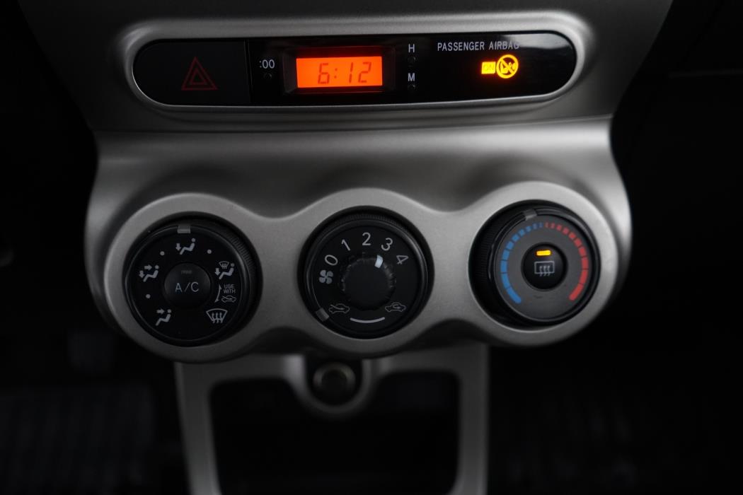 TOYOTA Urban Cruiser 2010