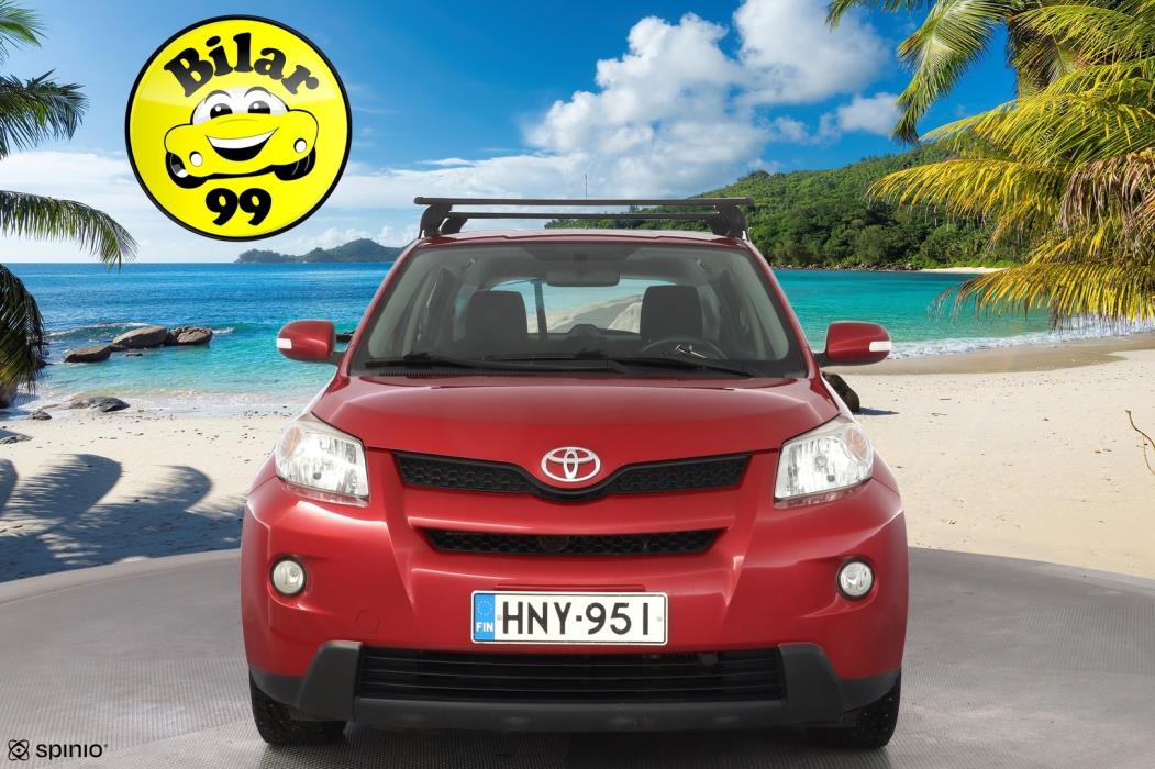 TOYOTA Urban Cruiser 2010