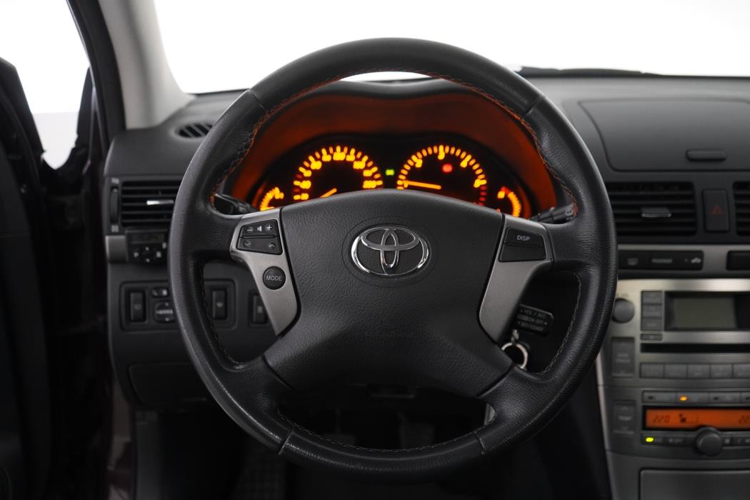 TOYOTA Avensis 2008