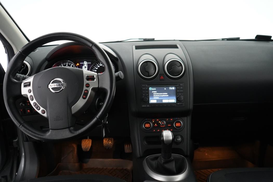 NISSAN Qashqai 2013