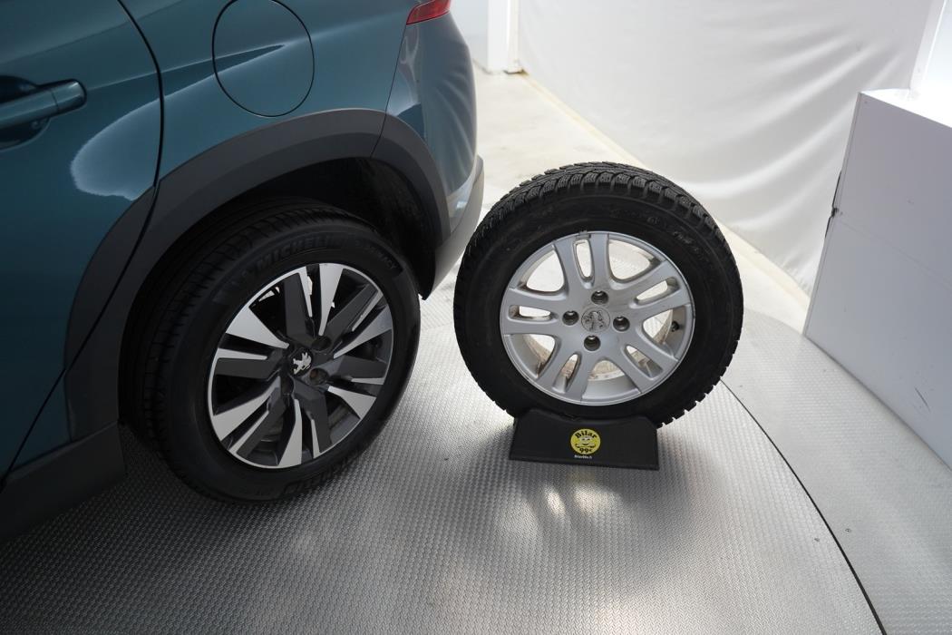 PEUGEOT 2008 2016